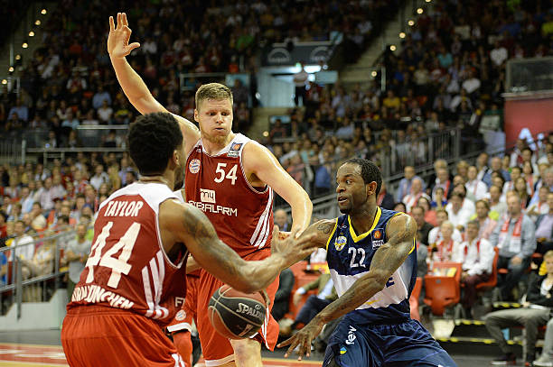 登哥这台球技术怎么样？感觉可以与之一战.